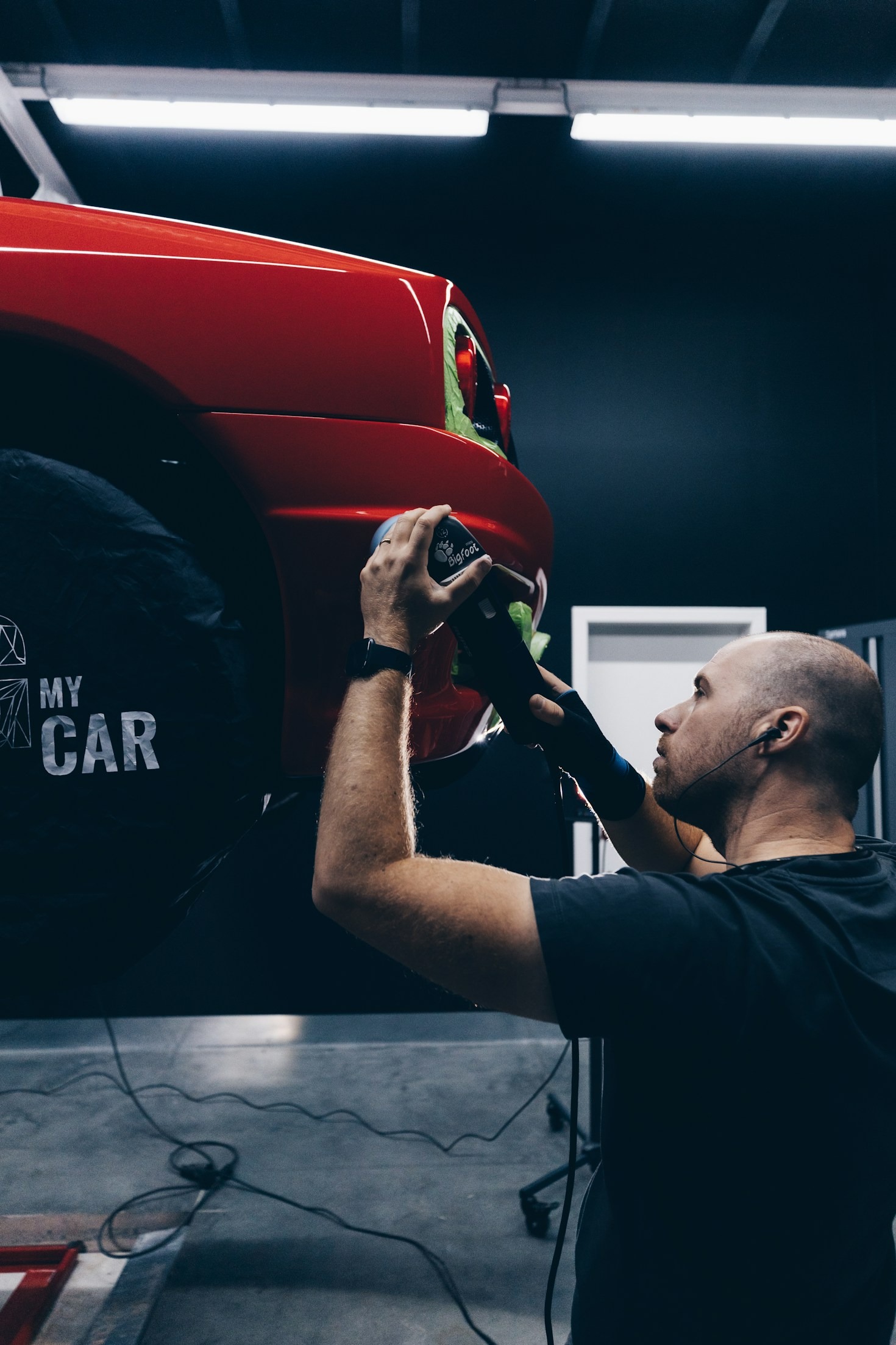 Trabajos de hojalatería y pintura para una carrocería perfecta